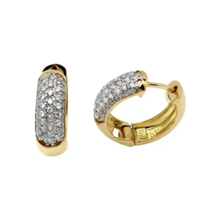 Brinco De Ouro 18k Meia Argola Com Diamantes